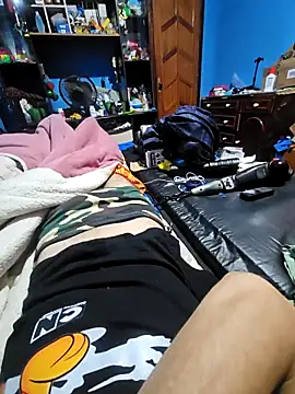 Snapshot of boysafado2521 chatting on 11/27/25, 10:23 boysafado2521 online show from 11/27/25, 10:23