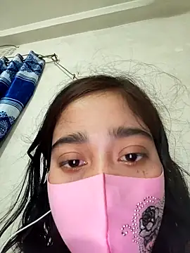 Snapshot of maya-Couple19 chatting on 10/12/25, 10:09 maya-Couple19 online show from 10/12/25, 10:09