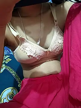 maya-Couple19 online show from 11/22/25, 06:18