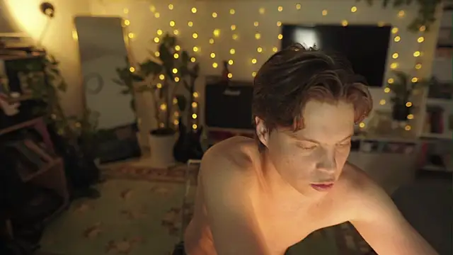 RusBradPitt online show from 06/12/26, 02:27
