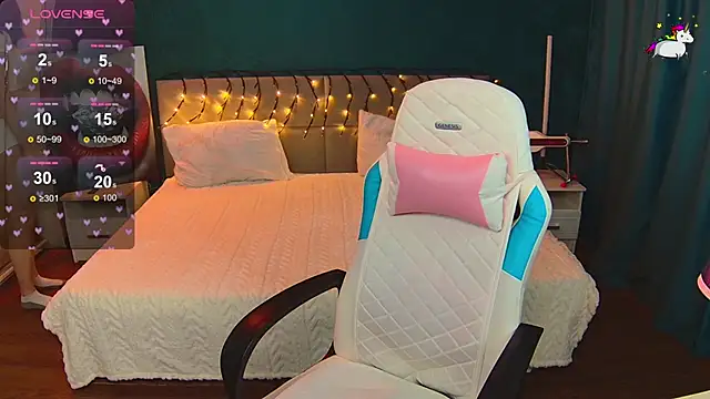 Lunamytrend online show from 11/27/25, 12:07