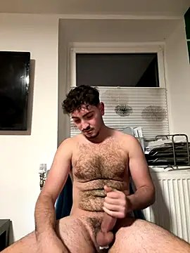 Snapshot of amo660 chatting on 10/21/25, 09:15 amo660 online show from 10/21/25, 09:15