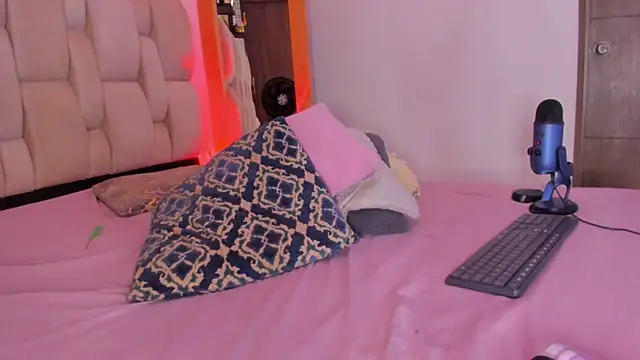kayla-ada0 online show from 06/14/26, 02:24