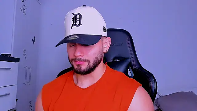 andrewcorey1 online show from 09/23/25, 04:59