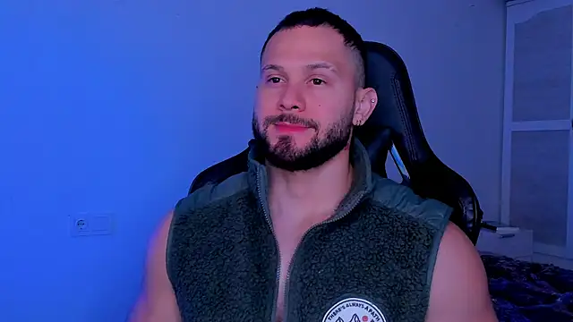 andrewcorey1 online show from 10/02/25, 05:47