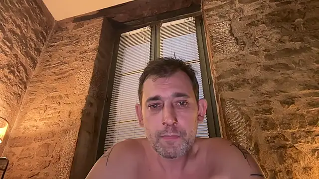 Snapshot of tamtamat46 chatting on 10/24/25, 05:09 tamtamat46 online show from 10/24/25, 05:09