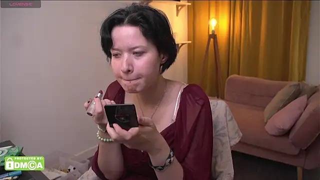 Snapshot of bluebeell chatting on 09/14/25, 09:03 bluebeell online show from 09/14/25, 09:03