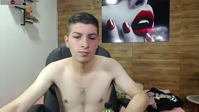 Snapshot of taner_king chatting on 09/25/25, 03:32 taner king online show from 09/25/25, 03:32