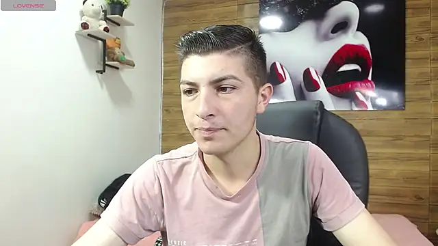 Snapshot of taner_king chatting on 10/04/25, 03:15 taner king online show from 10/04/25, 03:15