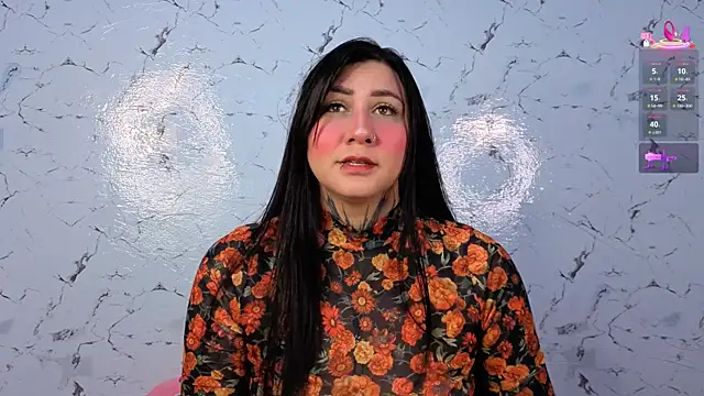 Snapshot of andrea_miller1 chatting on 09/28/25, 03:45 andrea miller1 online show from 09/28/25, 03:45