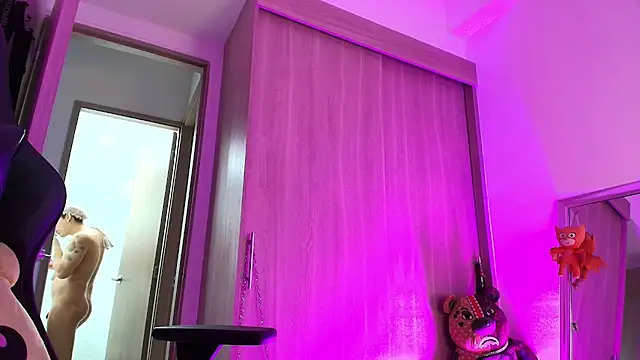 brunothompson3 online show from 09/14/25, 11:04