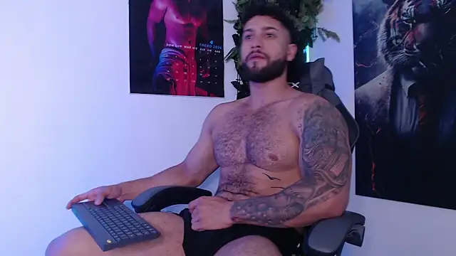massimofiore  online show from 07/26/26, 07:32
