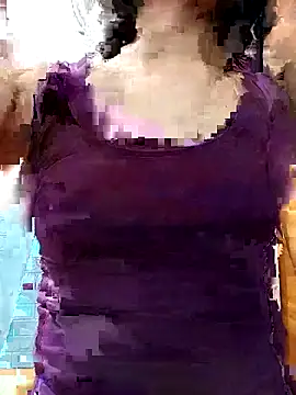 Thaohoa love online show from 10/13/25, 08:31