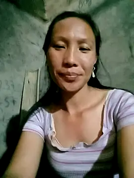 Snapshot of Lisa_pusy chatting on 11/20/25, 04:23 Lisa pusy online show from 11/20/25, 04:23