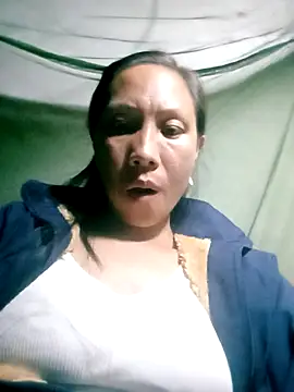 Snapshot of Lisa_pusy chatting on 11/25/25, 11:43 Lisa pusy online show from 11/25/25, 11:43