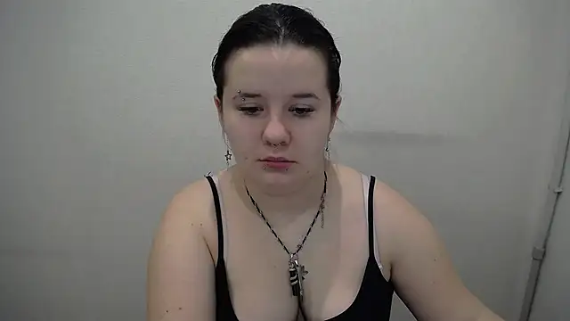 Snapshot of Mina_sky_ chatting on 10/28/25, 08:07 Mina sky  online show from 10/28/25, 08:07