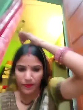 Snapshot of Riya_jaan12 chatting on 10/25/25, 12:13 Riya jaan12 online show from 10/25/25, 12:13