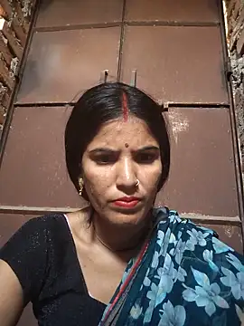 Riya jaan12 online show from 05/25/26, 06:19