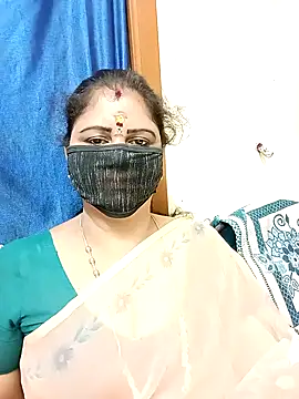 Snapshot of sushma26 chatting on 11/28/25, 04:42 sushma26 online show from 11/28/25, 04:42