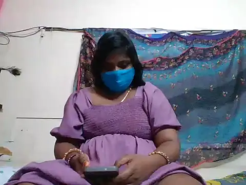 Snapshot of anubabysk12 chatting on 09/14/25, 12:32 anubabysk12 online show from 09/14/25, 12:32