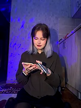 Snapshot of n1ghtcloud chatting on 09/27/25, 09:09 n1ghtcloud online show from 09/27/25, 09:09