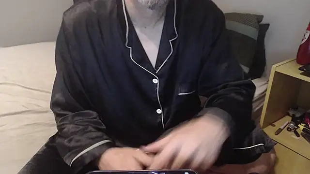 idiotpig66 online show from 03/07/25, 06:22