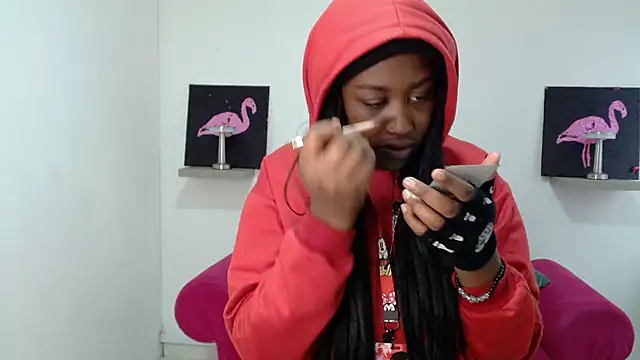 milykabombastik online show from 10/21/25, 12:17