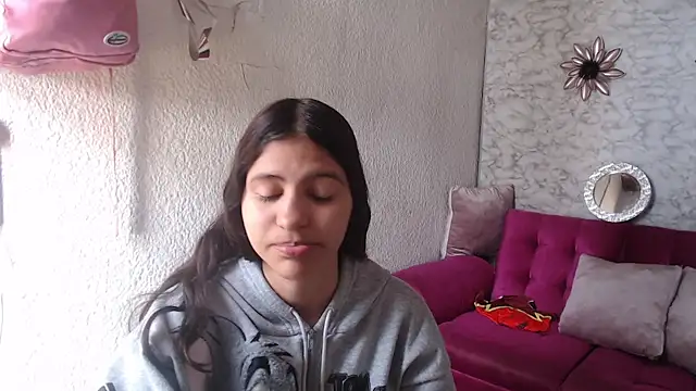 Evagirl69 online show from 06/10/26, 12:26