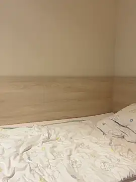 Snapshot of TattooLara chatting on 10/19/25, 09:15 TattooLara online show from 10/19/25, 09:15