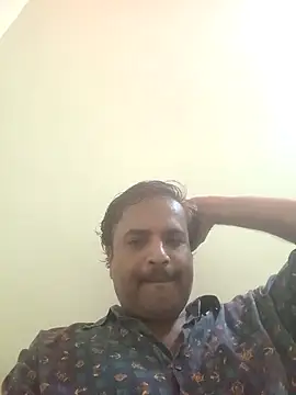 vardh033 online show from 09/19/25, 02:51