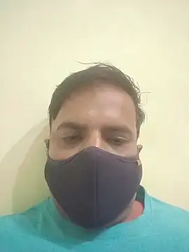 vardh033 online show from 10/10/25, 05:23