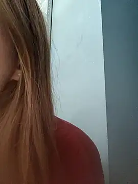 AlisaWyn online show from 08/02/26, 07:29