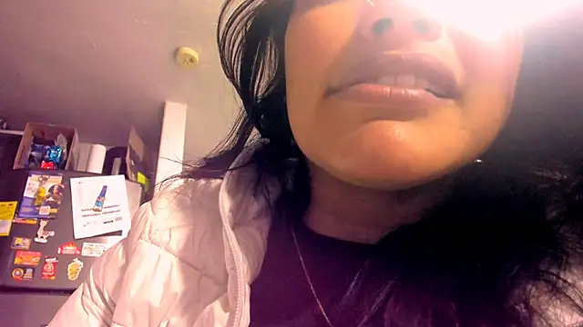 scarletr red online show from 09/26/25, 10:58