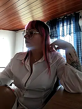 sexxx mia online show from 09/17/25, 05:03