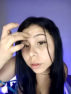 SiennaValera online show from 11/07/25, 06:41