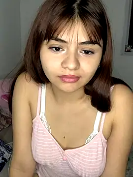 Snapshot of You_dirty_girl18 chatting on 11/08/25, 03:29 You dirty girl18 online show from 11/08/25, 03:29