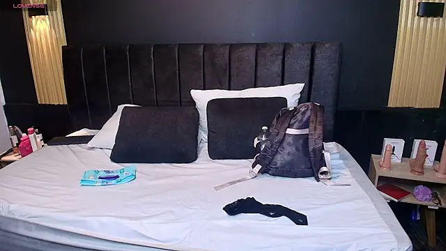 SexyRachel  online show from 10/01/25, 12:00