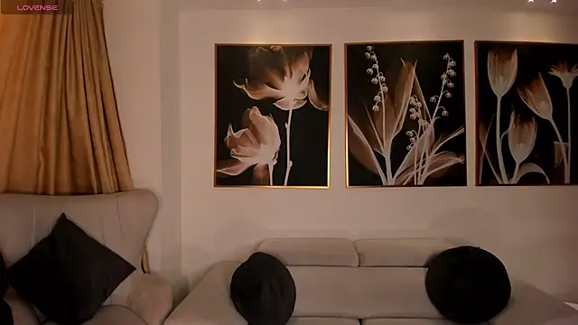 LeahNovac online show from 09/27/25, 11:15