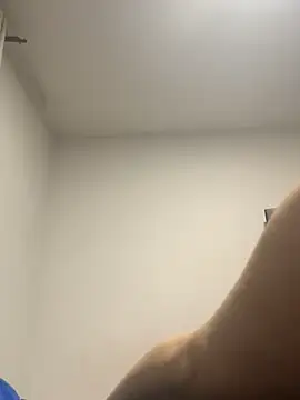 Leonis 0 online show from 10/17/25, 02:15