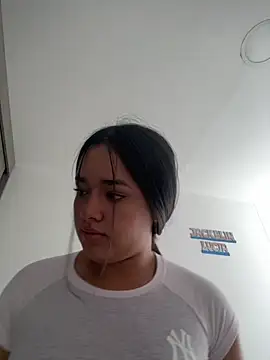Luciaparker03 online show from 07/25/26, 12:25