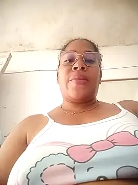 Snapshot of Big_ass_submissive chatting on 09/20/25, 06:31 Big ass submissive online show from 09/20/25, 06:31