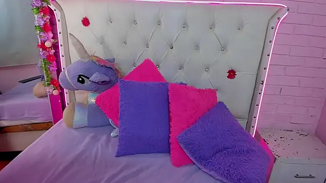 Ashley owens   online show from 09/10/25, 12:27