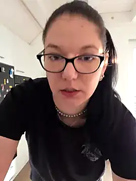 Swiss Lady online show from 09/28/25, 04:01