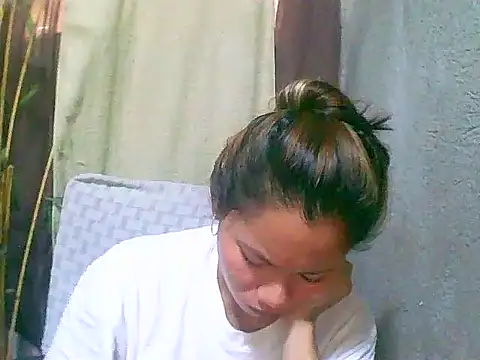 Sweeetgurll online show from 04/28/26, 02:27