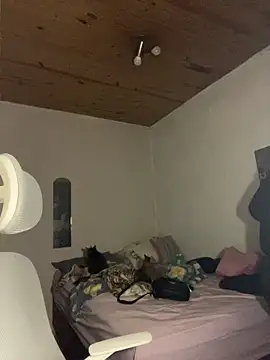 A maddy online show from 05/17/26, 03:04