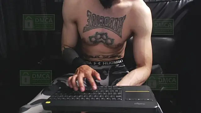 Snapshot of Mr_Klein_69 chatting on 10/23/25, 12:10 Mr Klein 69 online show from 10/23/25, 12:10