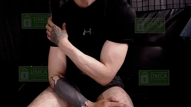 Snapshot of Mr_Klein_69 chatting on 10/26/25, 01:22 Mr Klein 69 online show from 10/26/25, 01:22