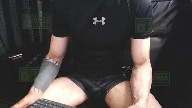 Snapshot of Mr_Klein_69 chatting on 10/26/25, 06:58 Mr Klein 69 online show from 10/26/25, 06:58