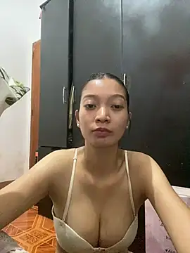 Snapshot of gig10 chatting on 06/06/26, 02:55 gig10 online show from 06/06/26, 02:55