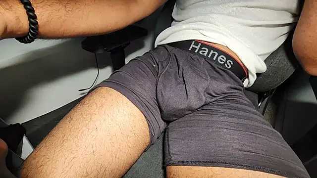 Snapshot of catt18 chatting on 10/12/25, 08:08 catt18 online show from 10/12/25, 08:08